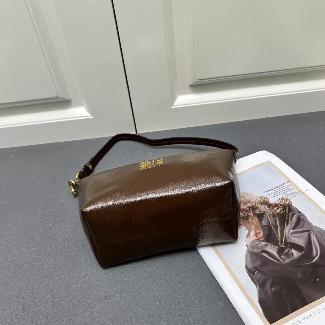 GoodFit 8883 MIU MIU AAA Quality Shoulder Bags For Women