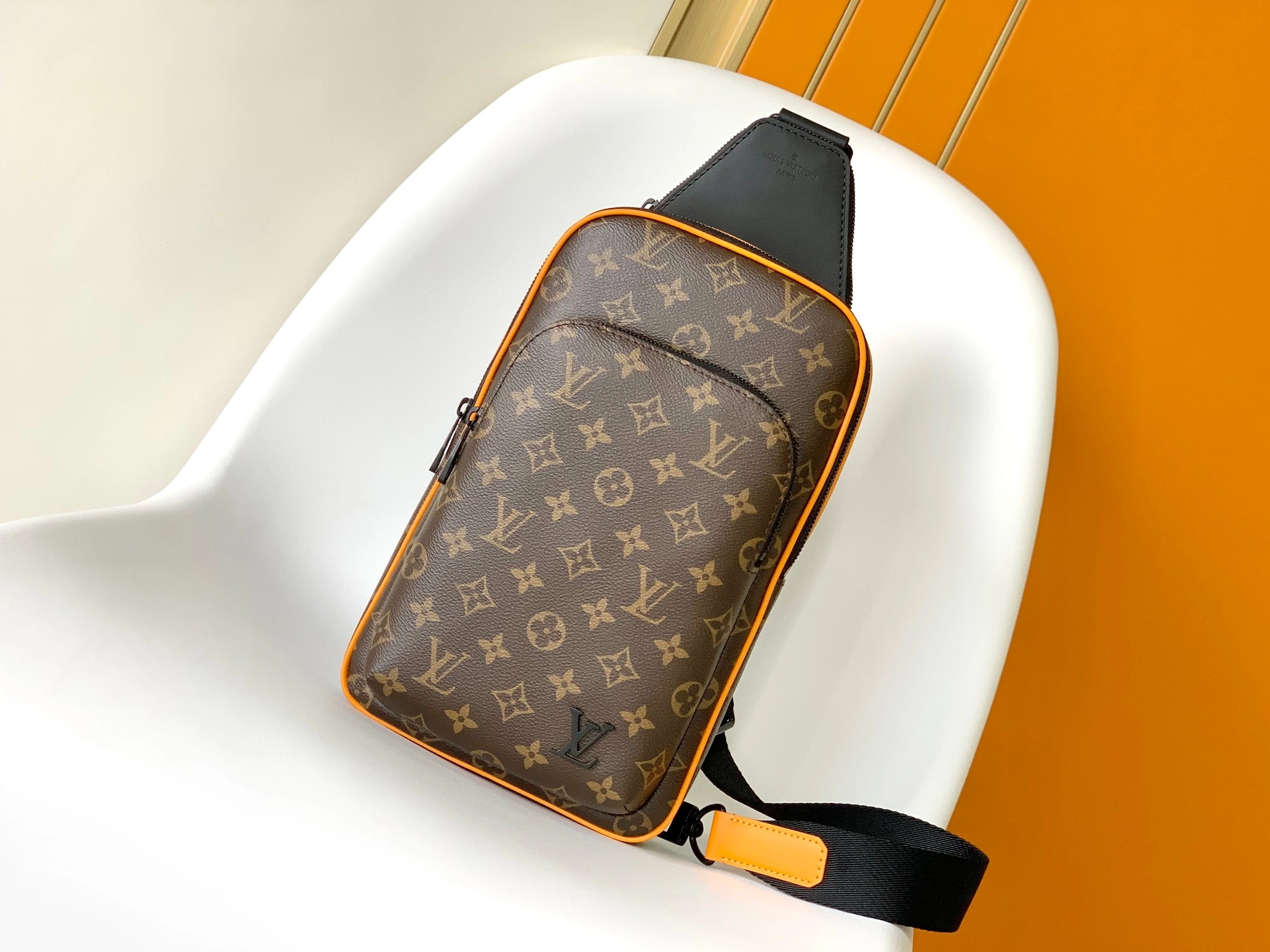 GoodFit 9103 Louis Vuitton AAA Man Messenger Bags