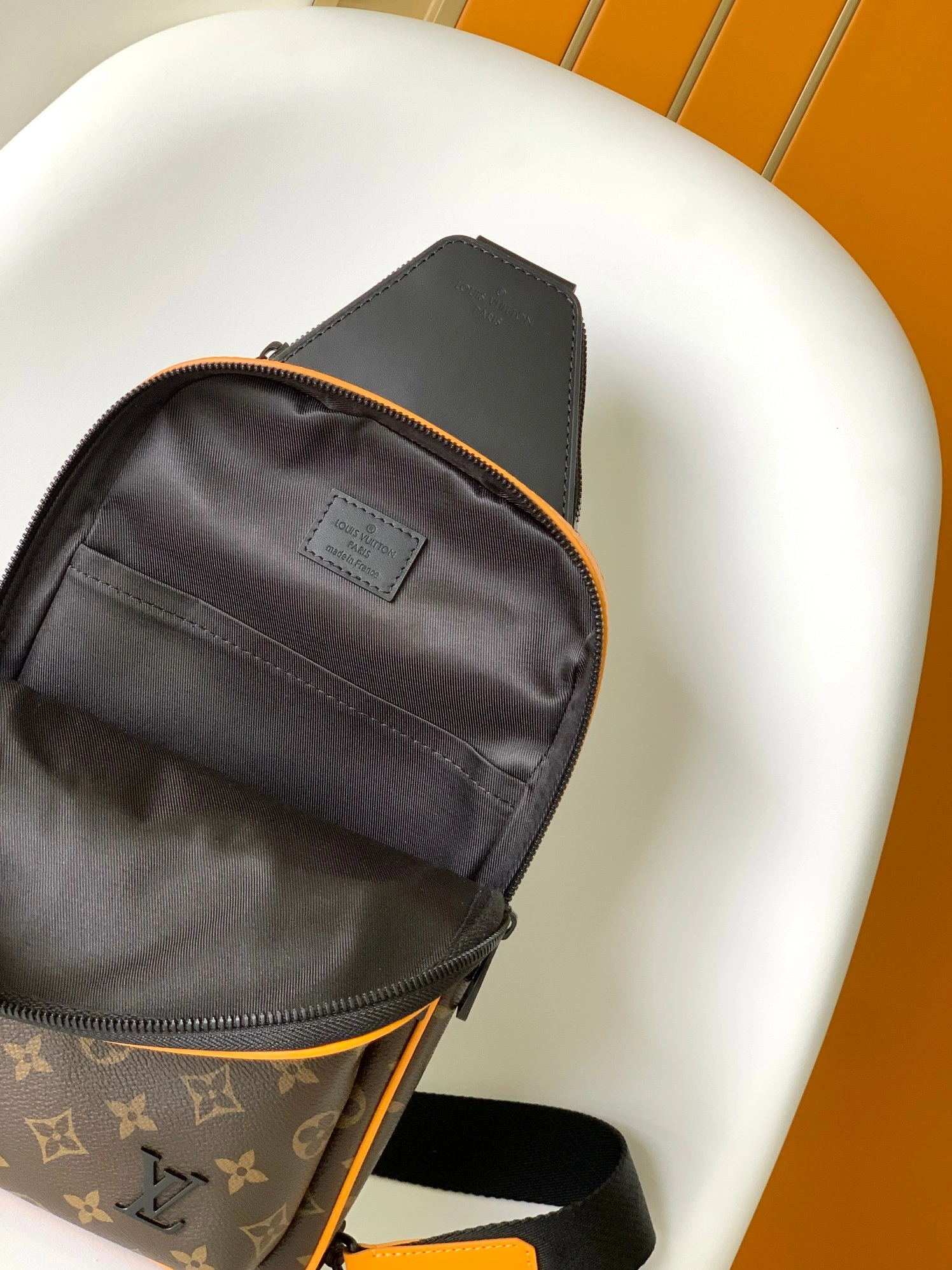 GoodFit 9103 Louis Vuitton AAA Man Messenger Bags