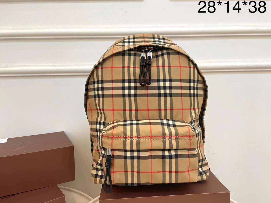 GoodFit 976 Burberry AAA Man Backpacks