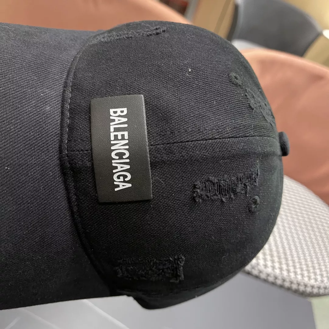 GoodFit 9917 Balenciaga Caps