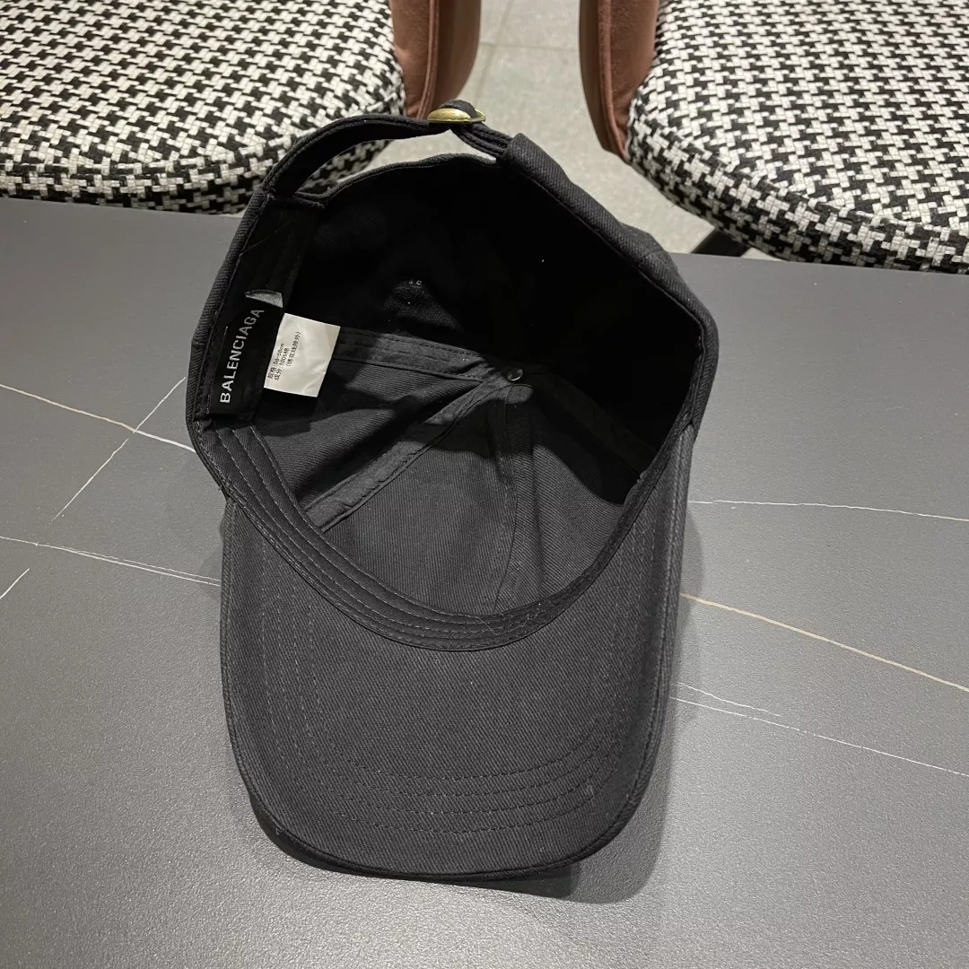 GoodFit 9917 Balenciaga Caps