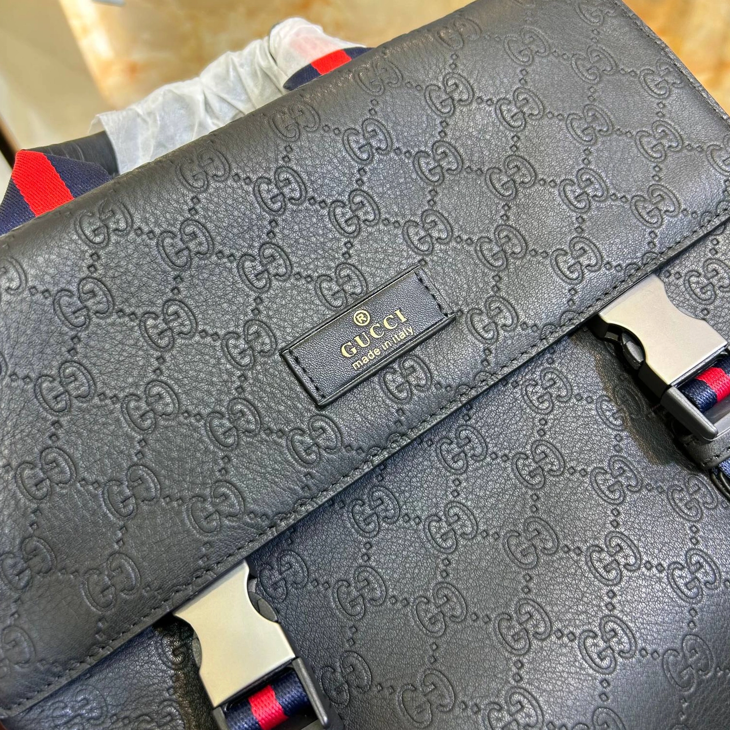 Gucci AAA Man Backpacks Compact 940