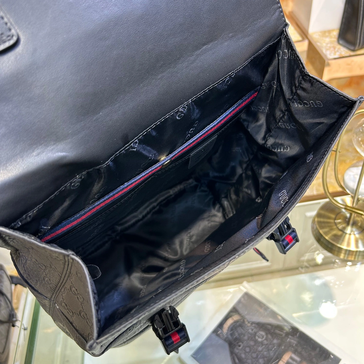 Gucci AAA Man Backpacks Compact 940