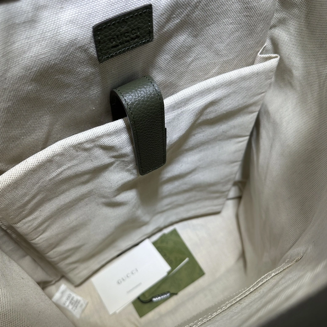 Gucci AAA Man Backpacks Durable 4668