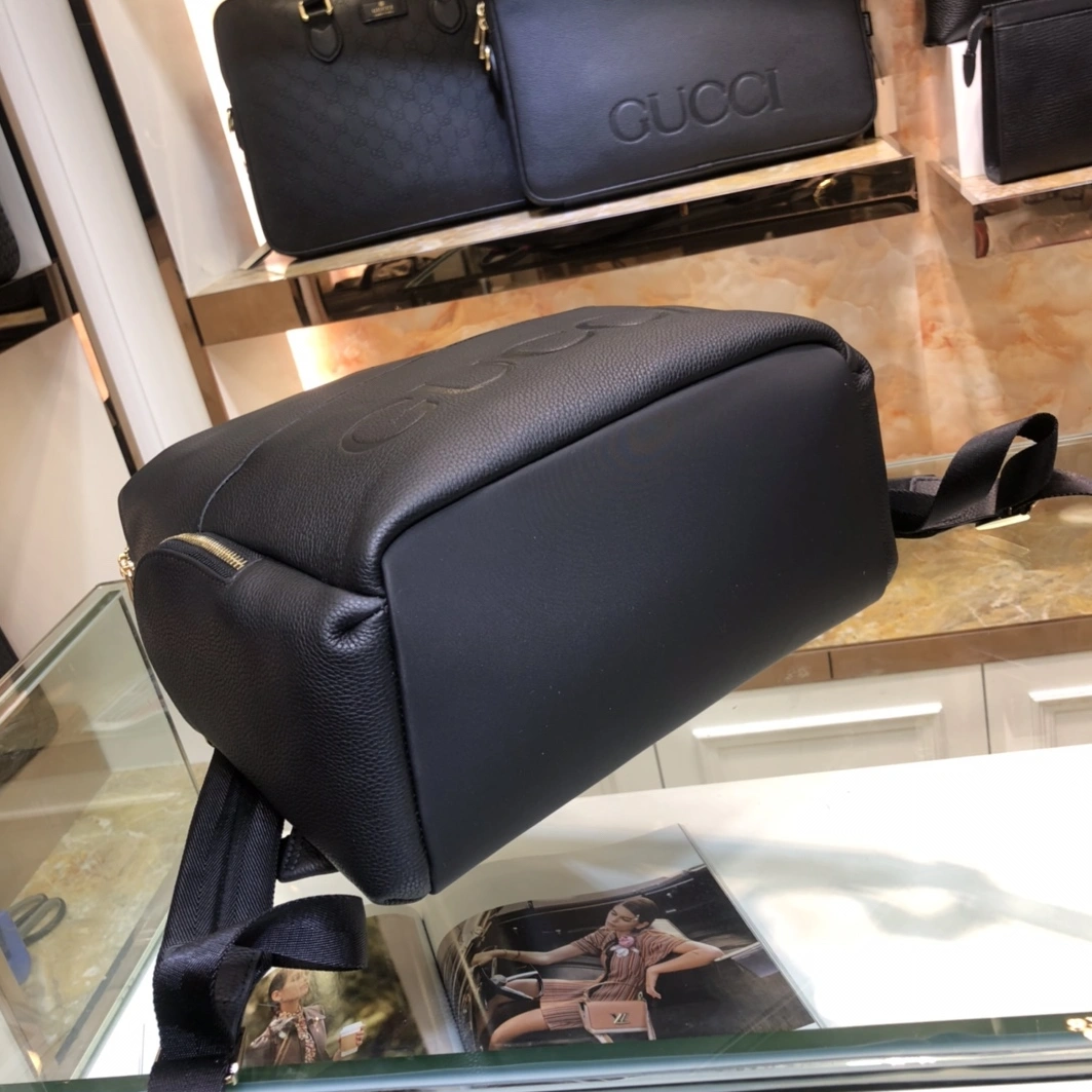 Gucci AAA Man Backpacks Elegant 2004