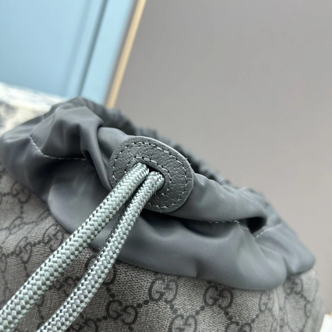Gucci AAA Man Backpacks Unique 9851