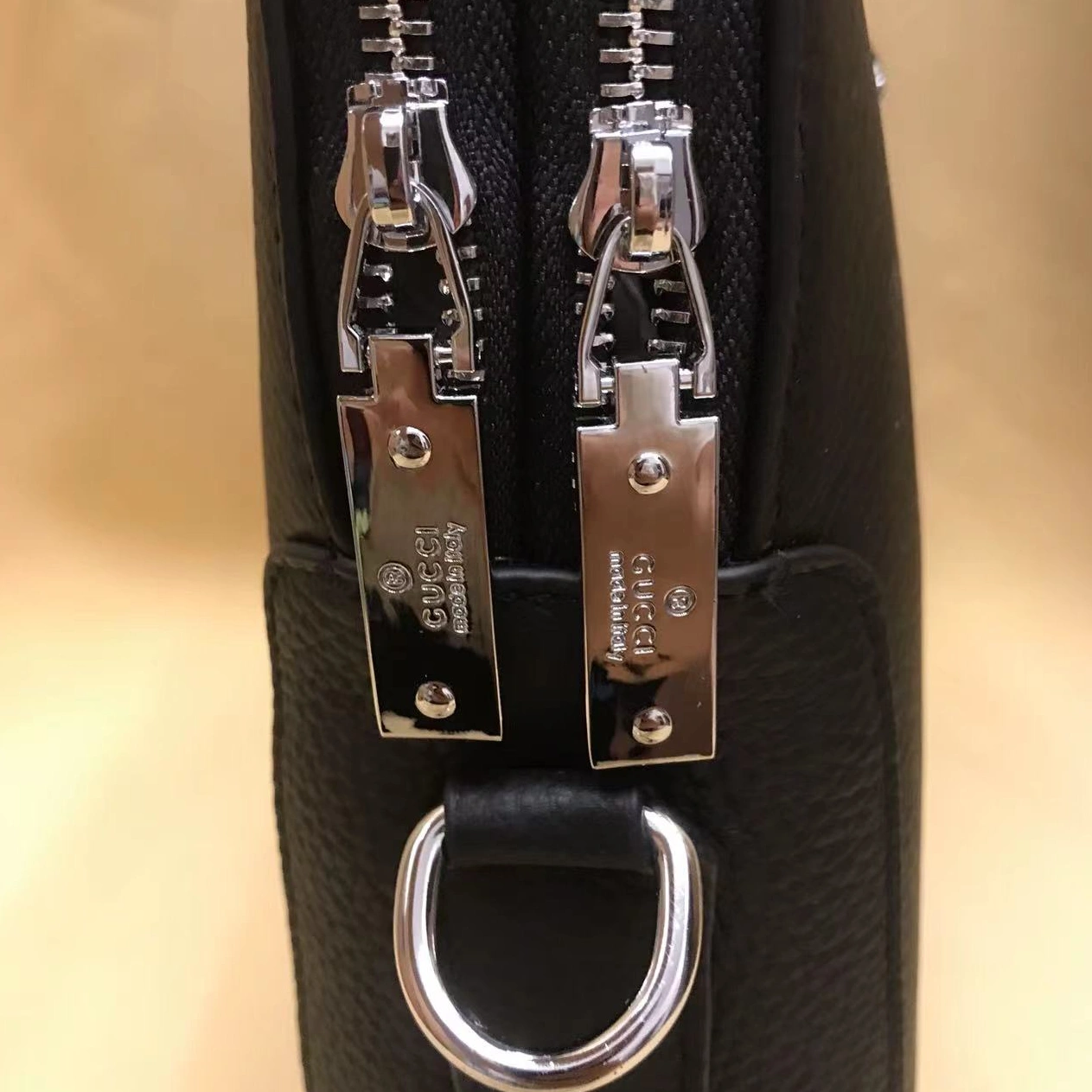 Gucci AAA Man Handbags Bold 2669