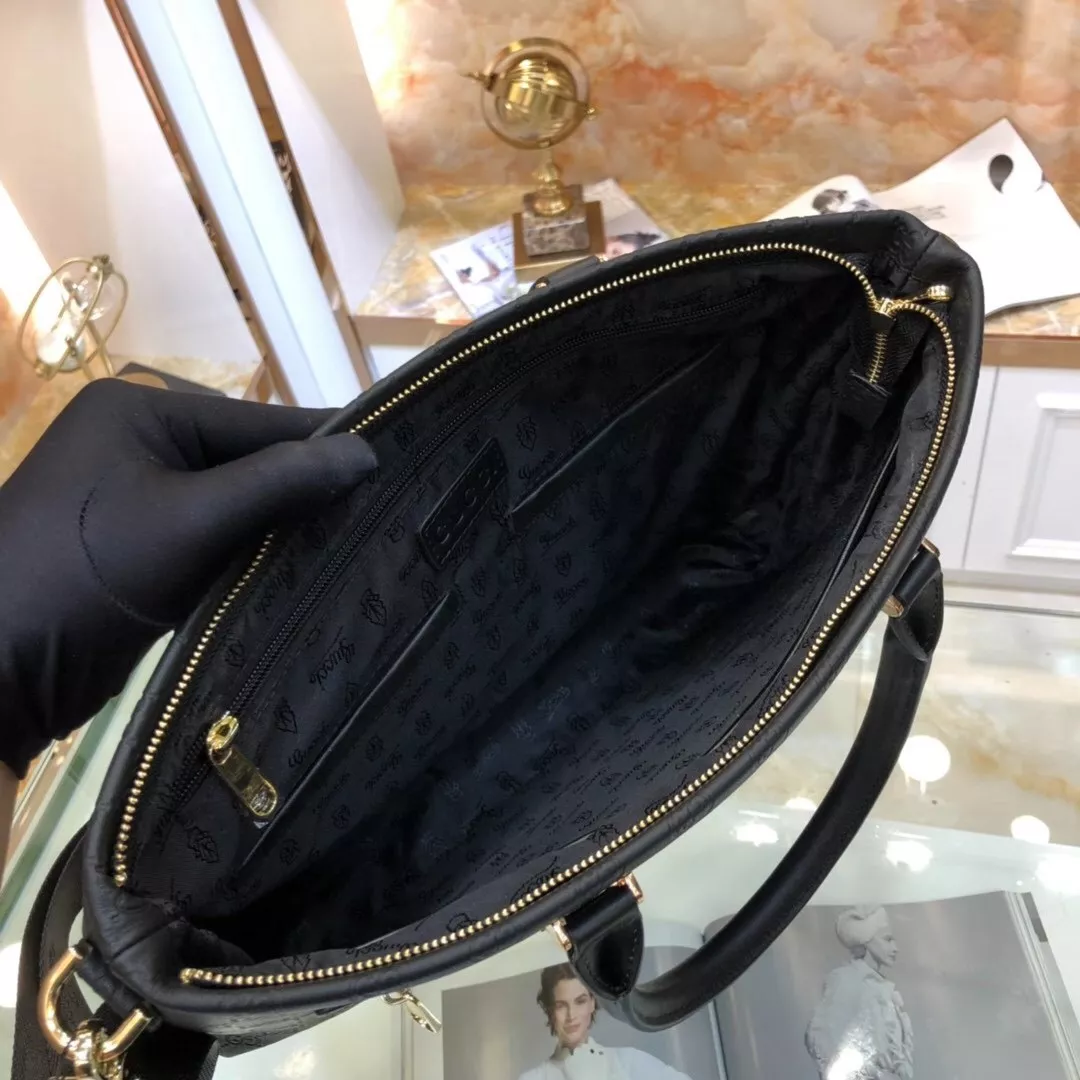 Gucci AAA Man Handbags Bold 3275