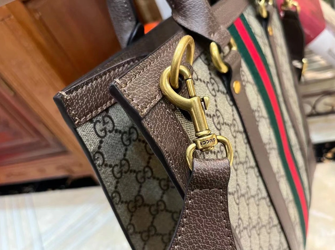 Gucci AAA Man Handbags Compact 8085