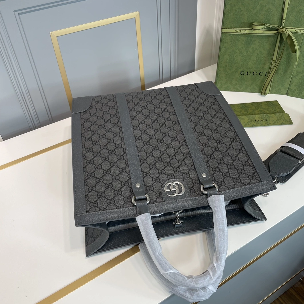 Gucci AAA Man Handbags Elegant 7075