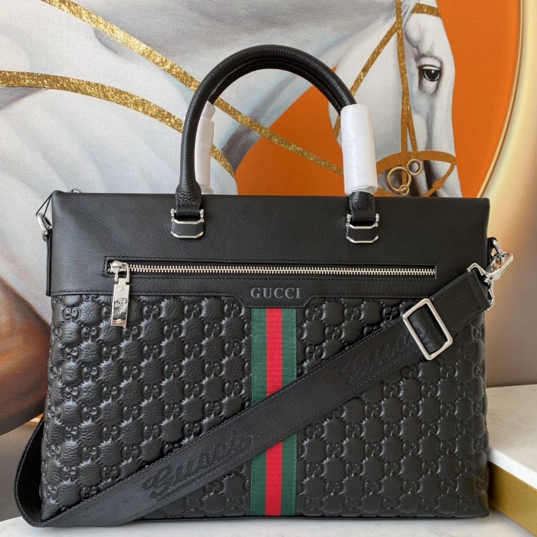 Gucci AAA Man Handbags Minimalist 972