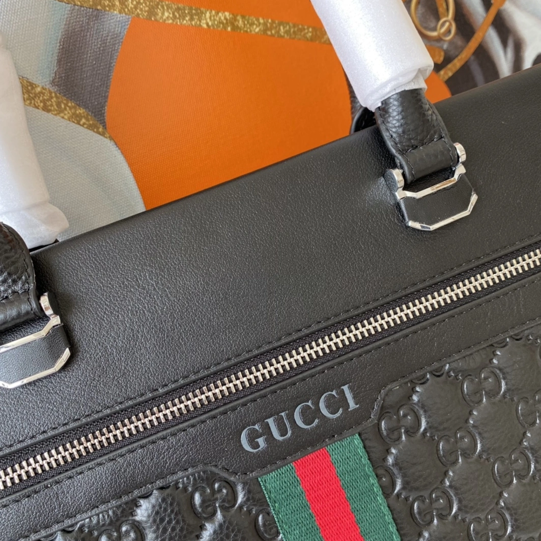 Gucci AAA Man Handbags Minimalist 972