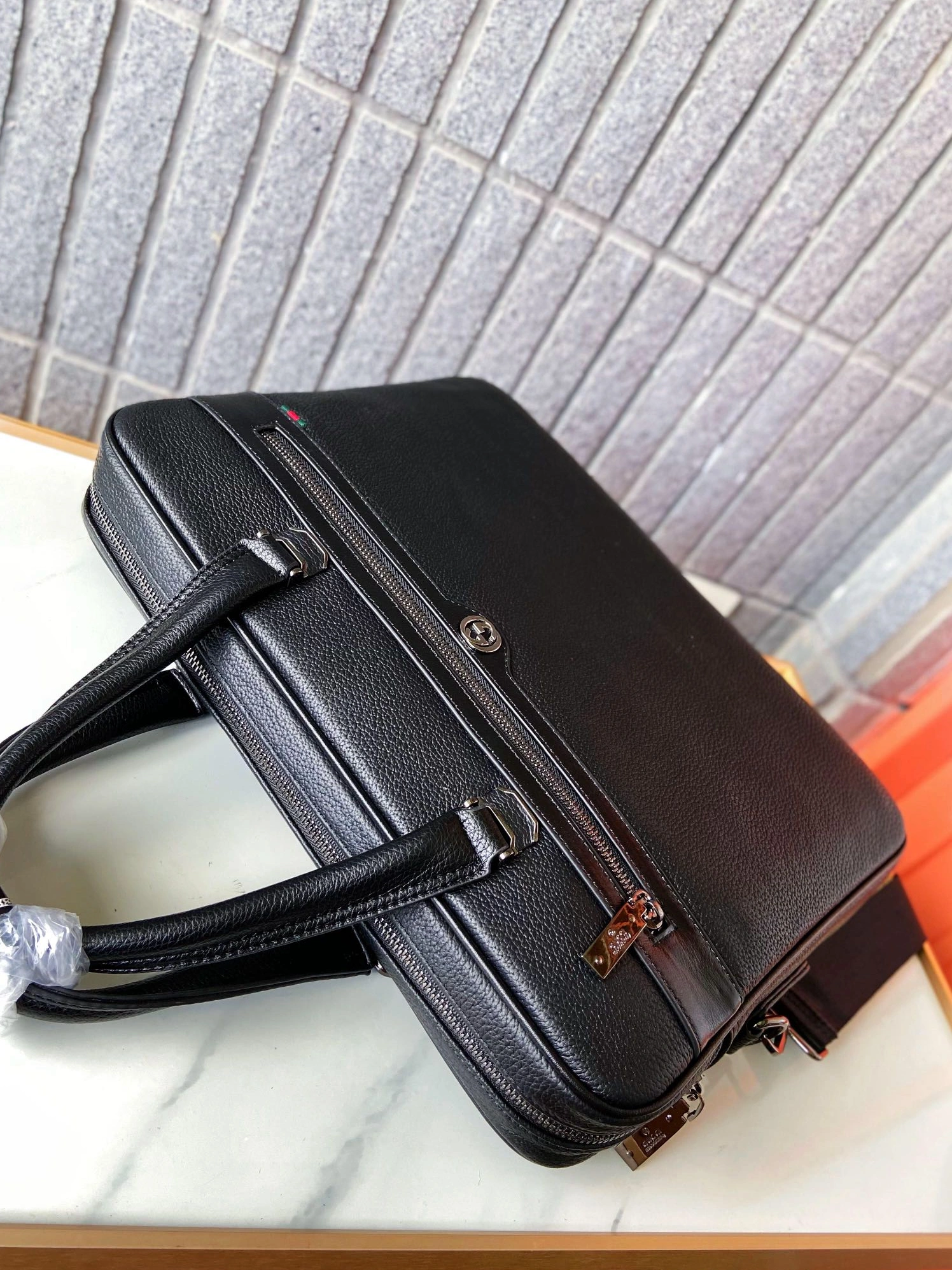 Gucci AAA Man Handbags Practical 8015