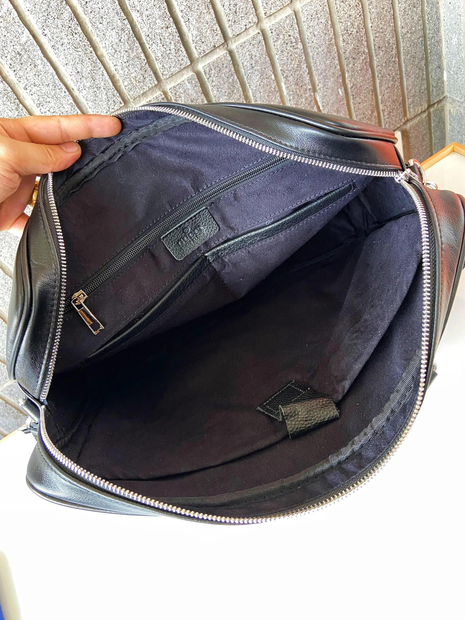 Gucci AAA Man Handbags Practical 8015