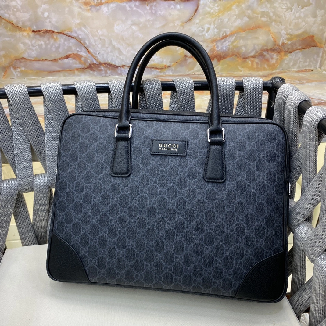 Gucci AAA Man Handbags Refined 9413