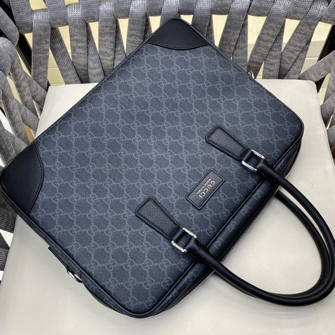 Gucci AAA Man Handbags Refined 9413