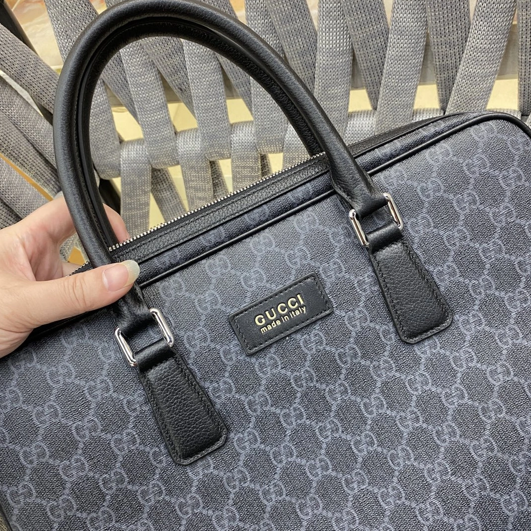 Gucci AAA Man Handbags Refined 9413