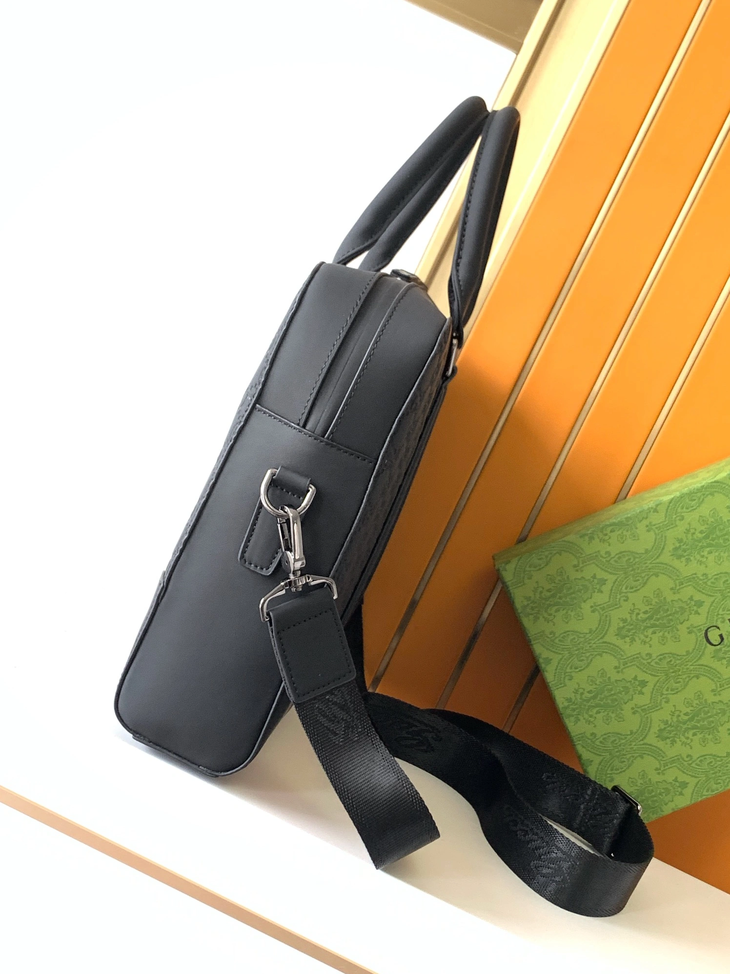 Gucci AAA Man Handbags Sophisticated 8696