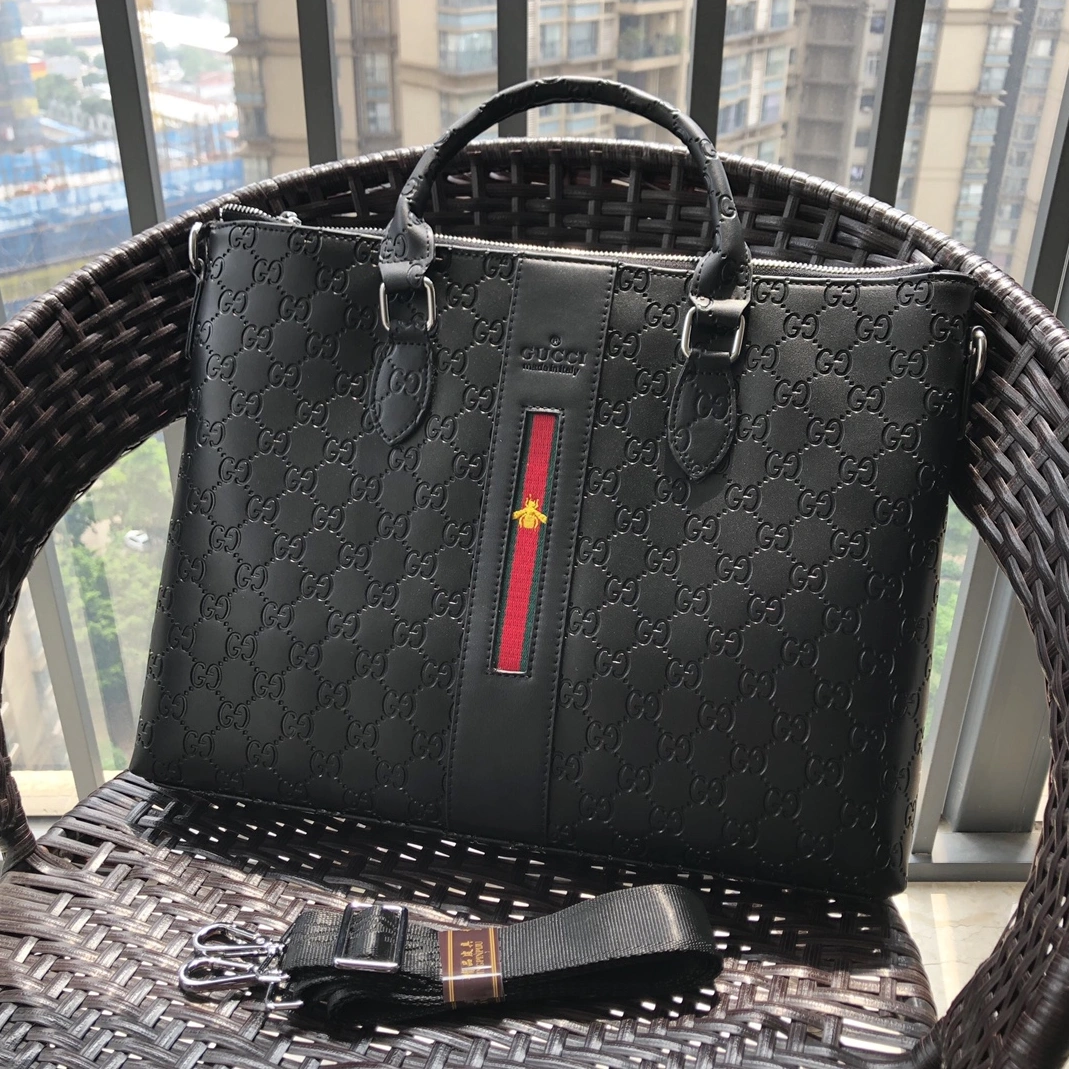 Gucci AAA Man Handbags Trendy 4786