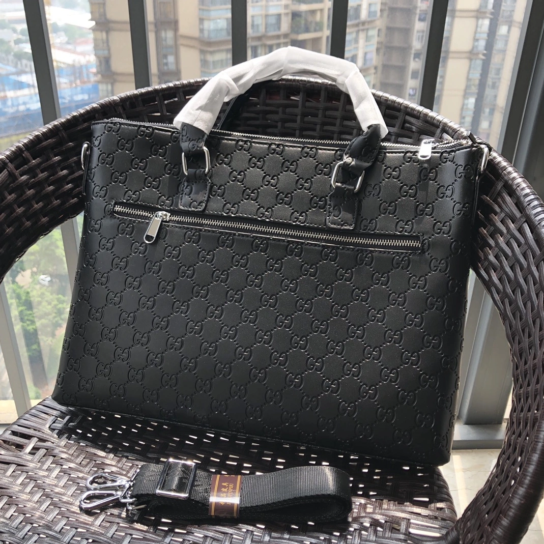 Gucci AAA Man Handbags Trendy 4786