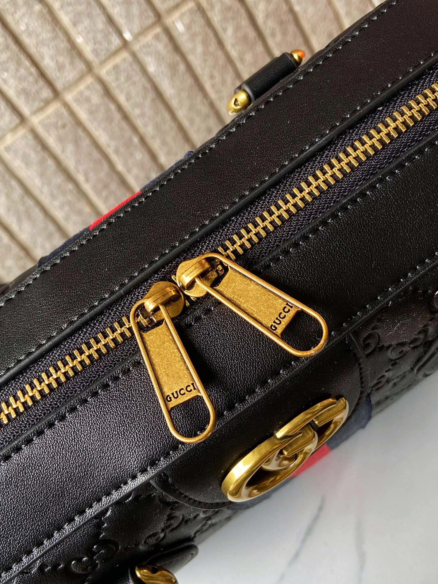 Gucci AAA Man Handbags Trendy 6849