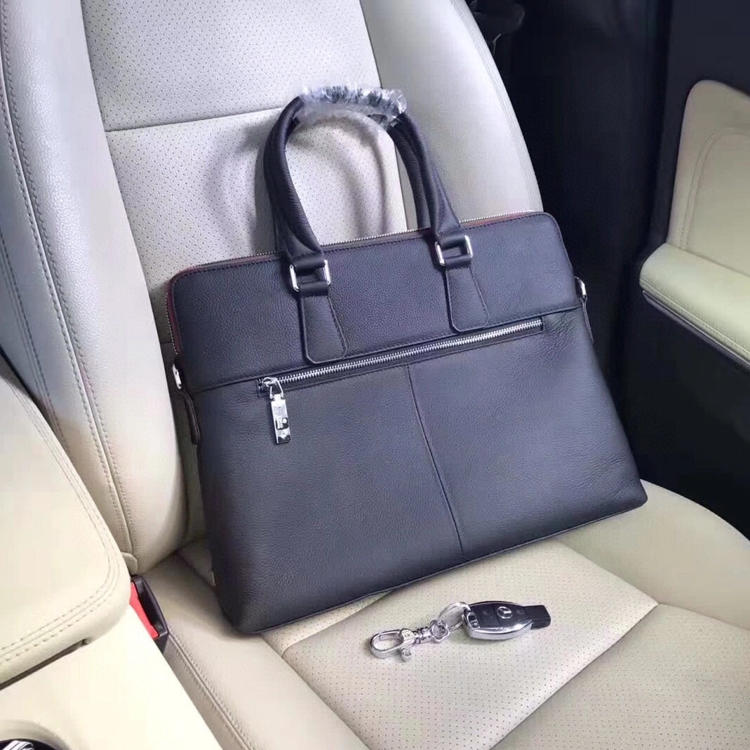 Gucci AAA Man Handbags Versatile 2004