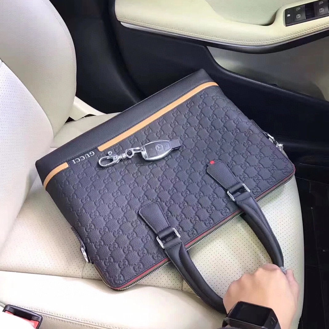 Gucci AAA Man Handbags Versatile 2004