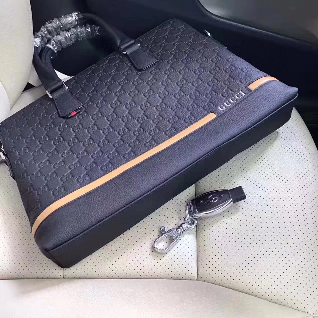 Gucci AAA Man Handbags Versatile 2004