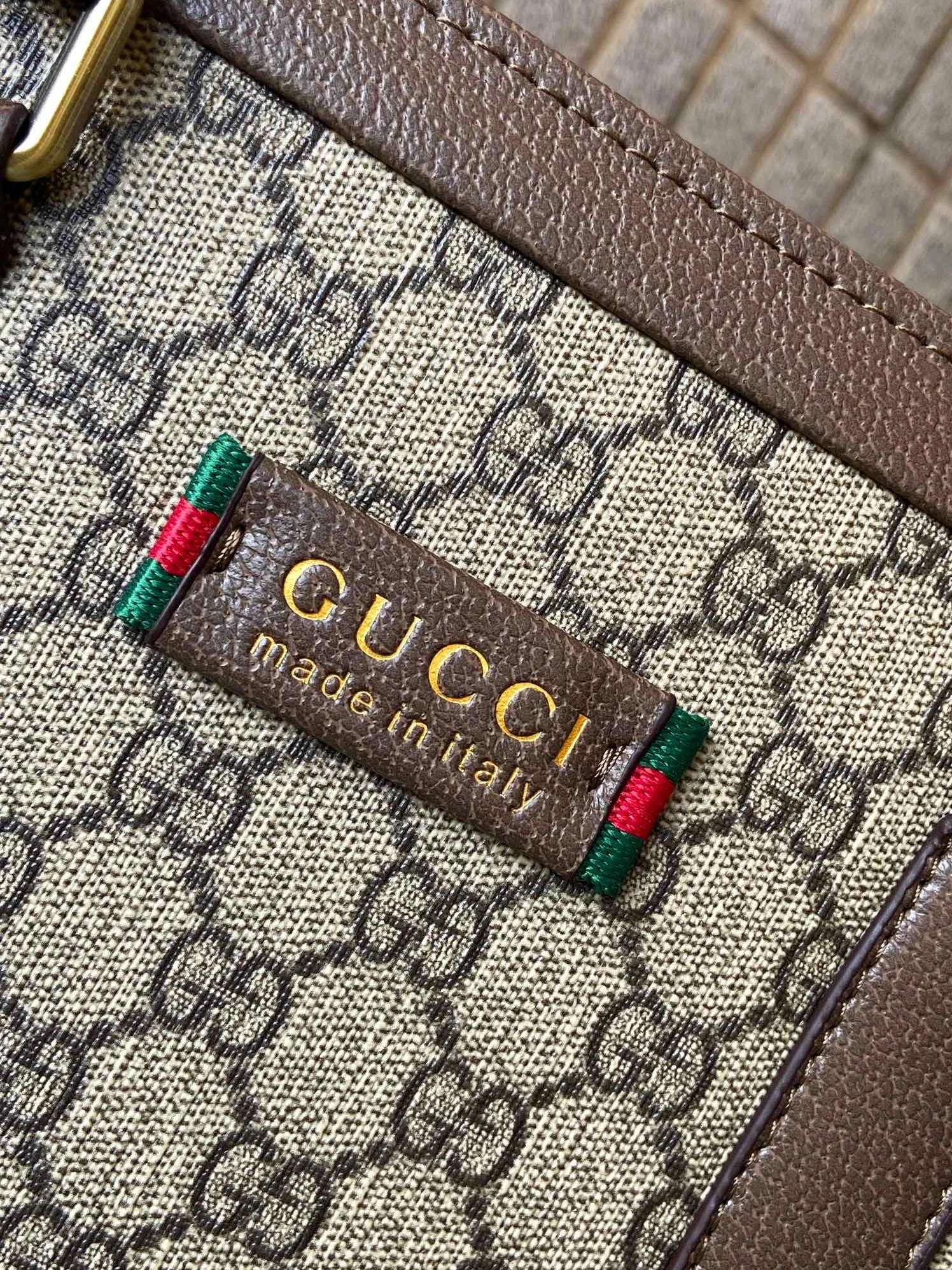 Gucci AAA Man Handbags Versatile 8907