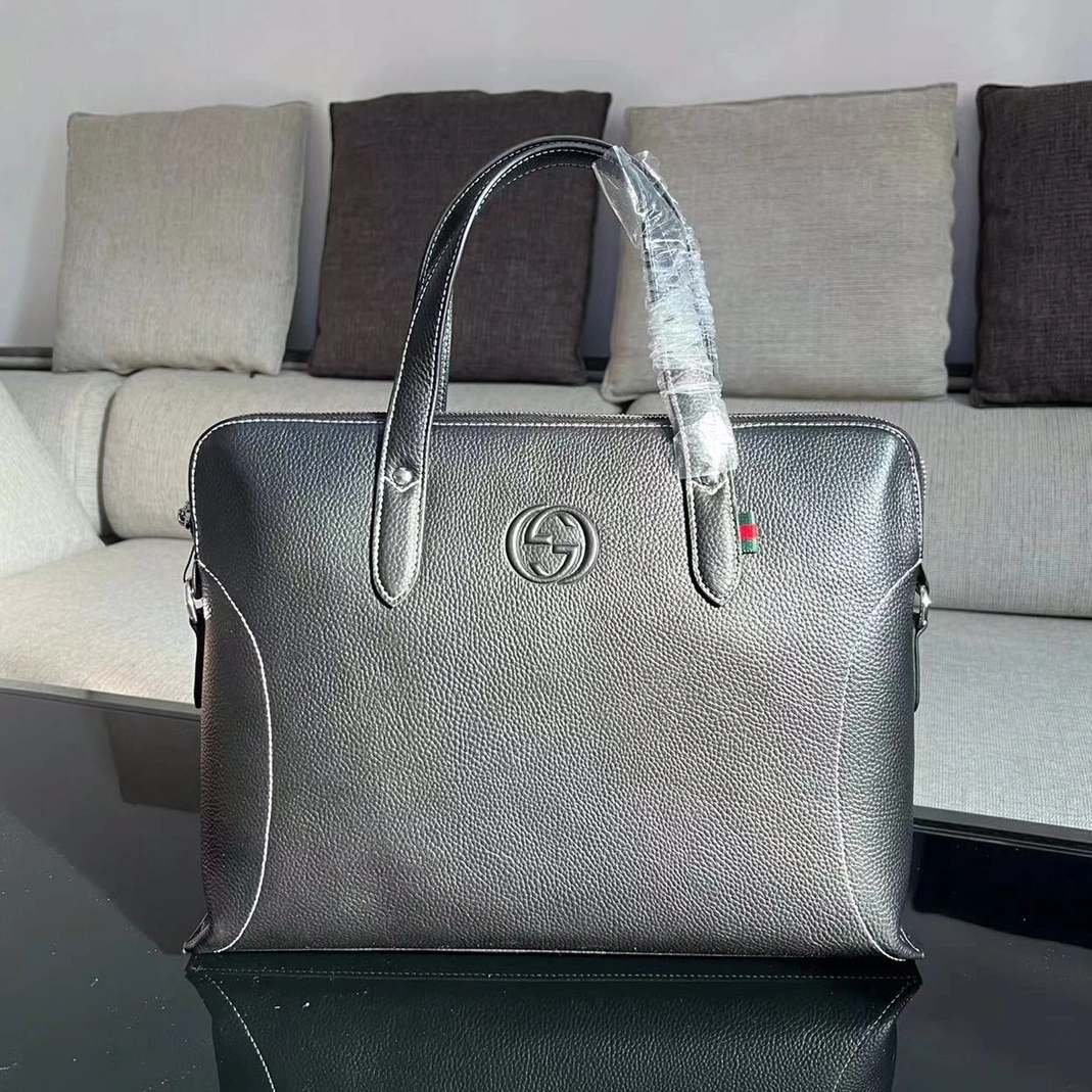 Gucci AAA Man Handbags Vibrant 365