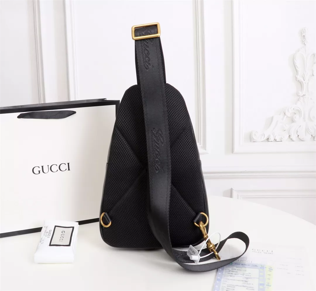 Gucci AAA Man Messenger Bags Affordable 8420