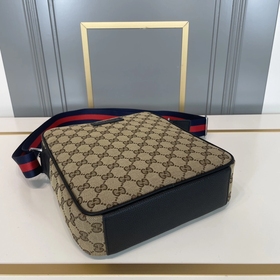 Gucci AAA Man Messenger Bags Affordable 9089