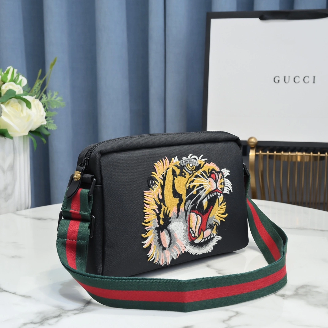 Gucci AAA Man Messenger Bags AllSeason 6675