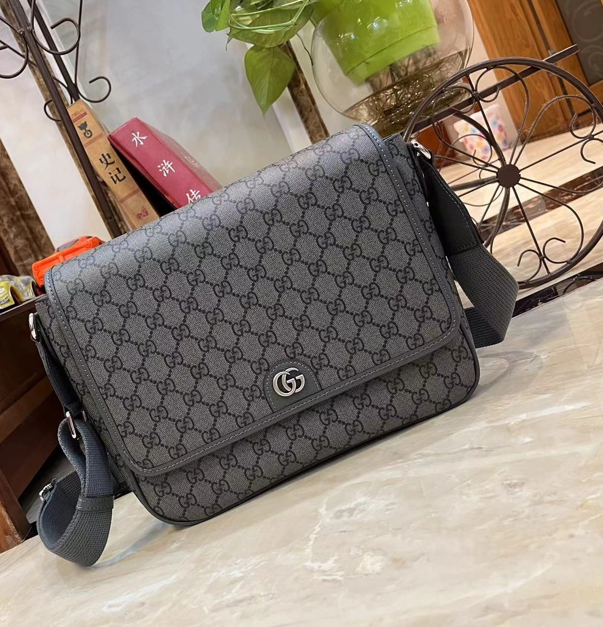 Gucci AAA Man Messenger Bags BestValue 9601