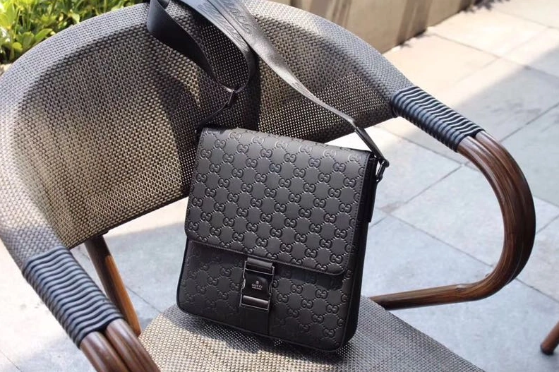 Gucci AAA Man Messenger Bags Bold 5459