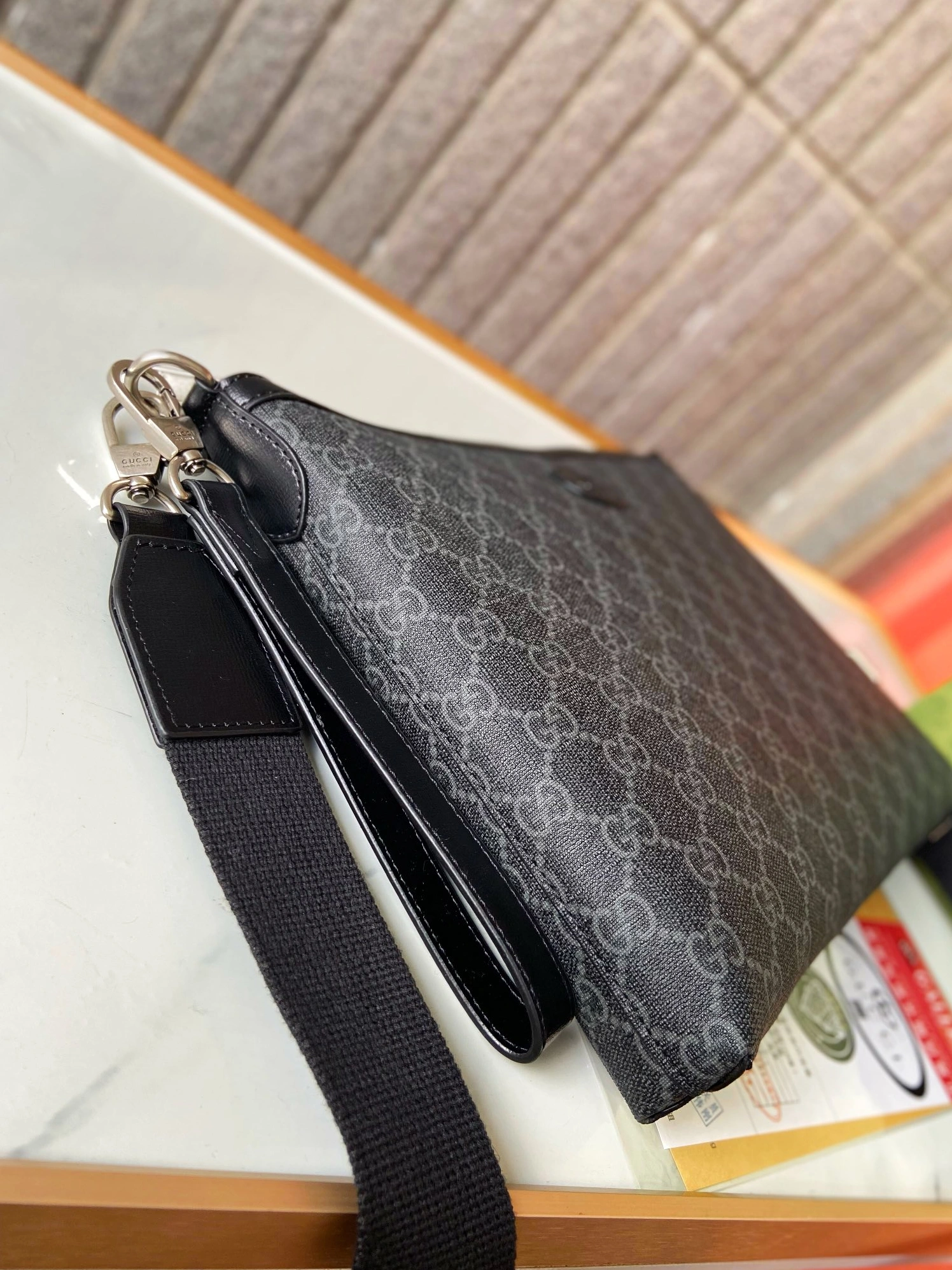 Gucci AAA Man Messenger Bags Breathable 5268