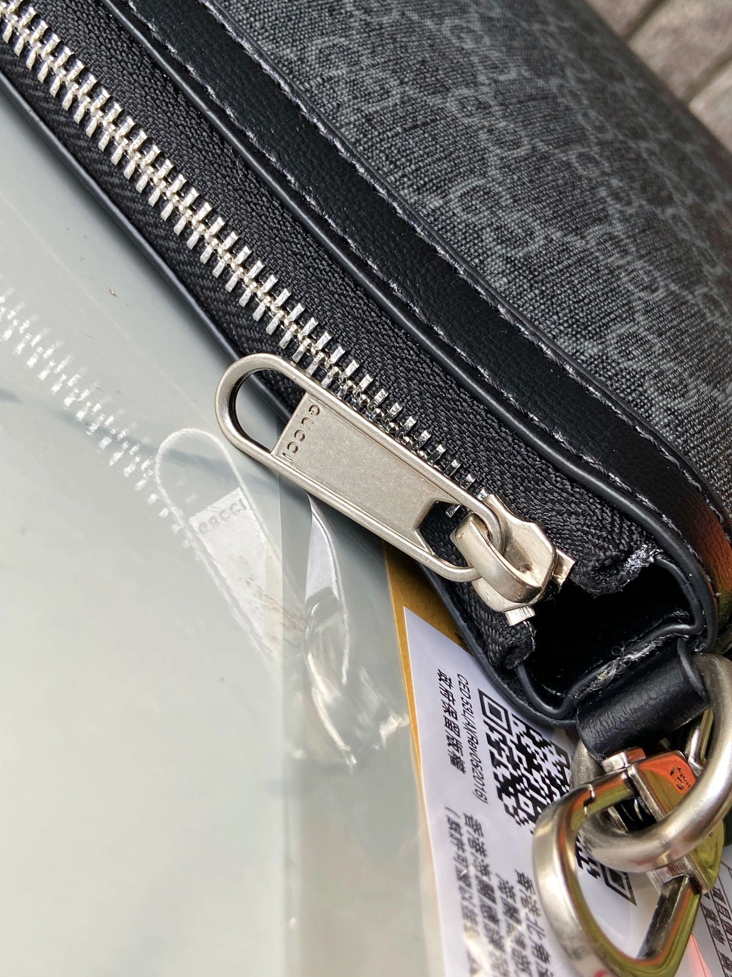 Gucci AAA Man Messenger Bags Breathable 5268