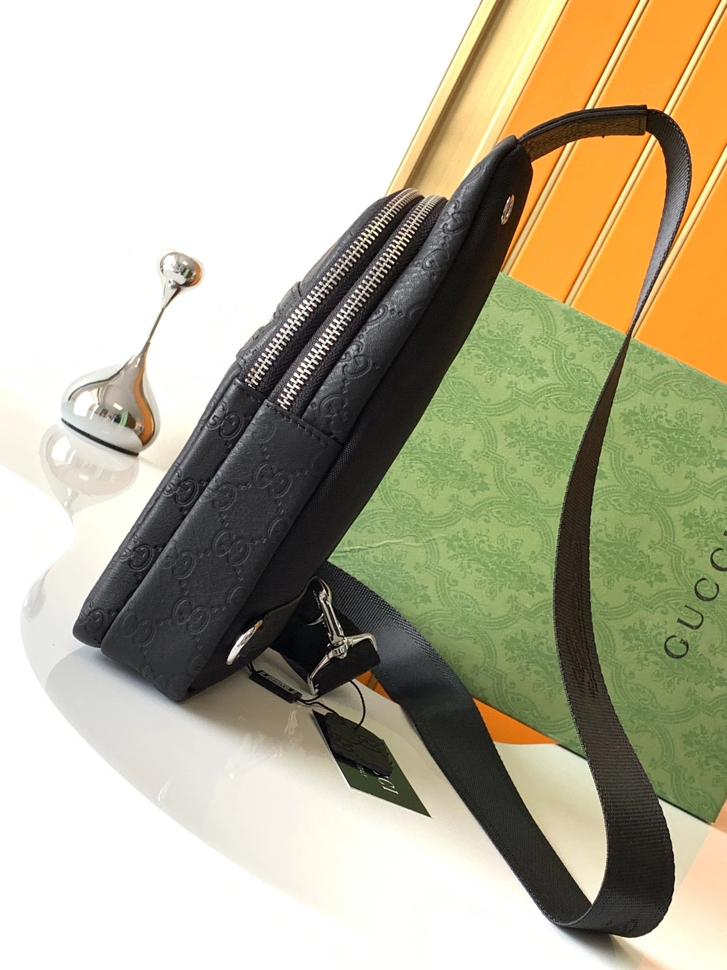 Gucci AAA Man Messenger Bags Breathable 6642