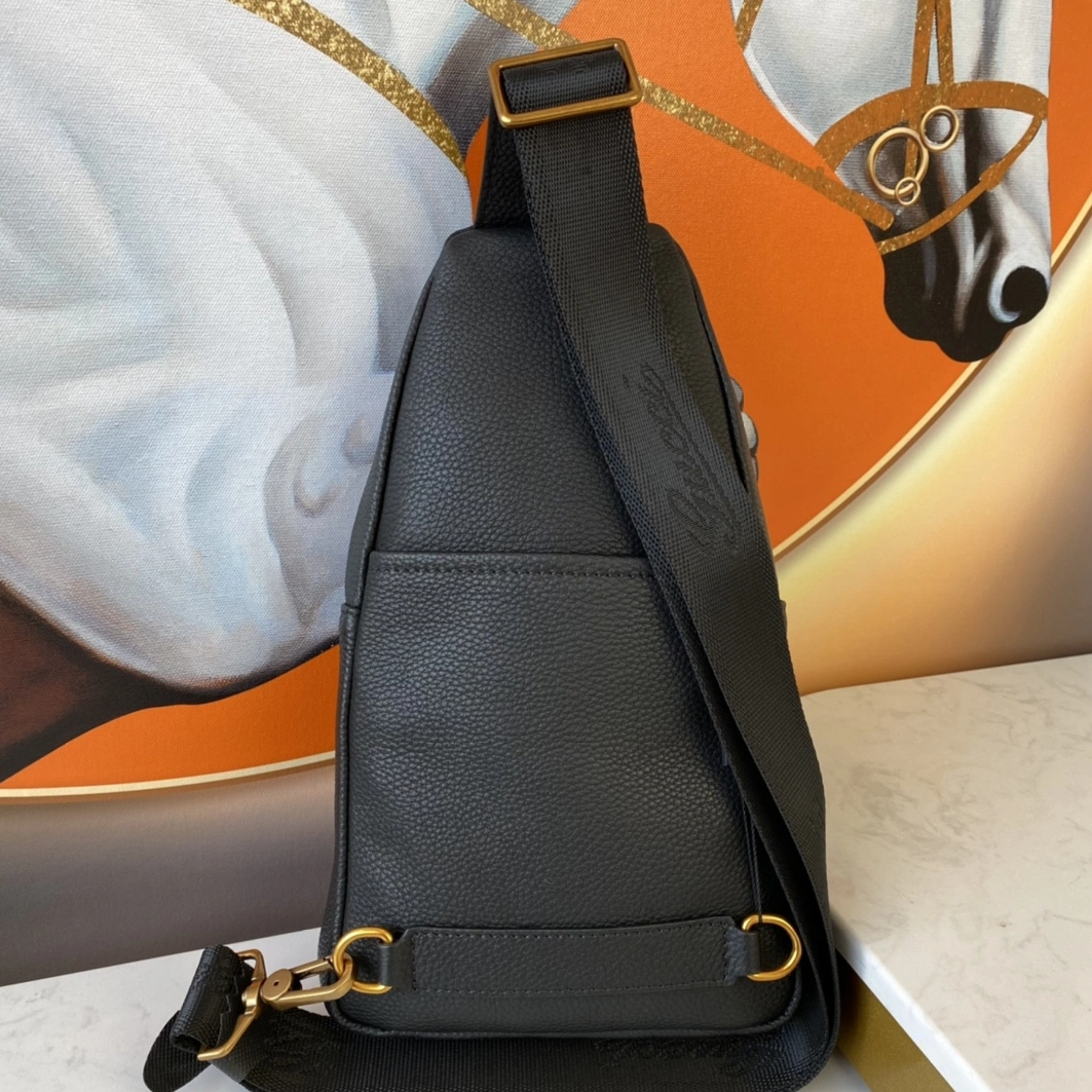 Gucci AAA Man Messenger Bags Classic 2344