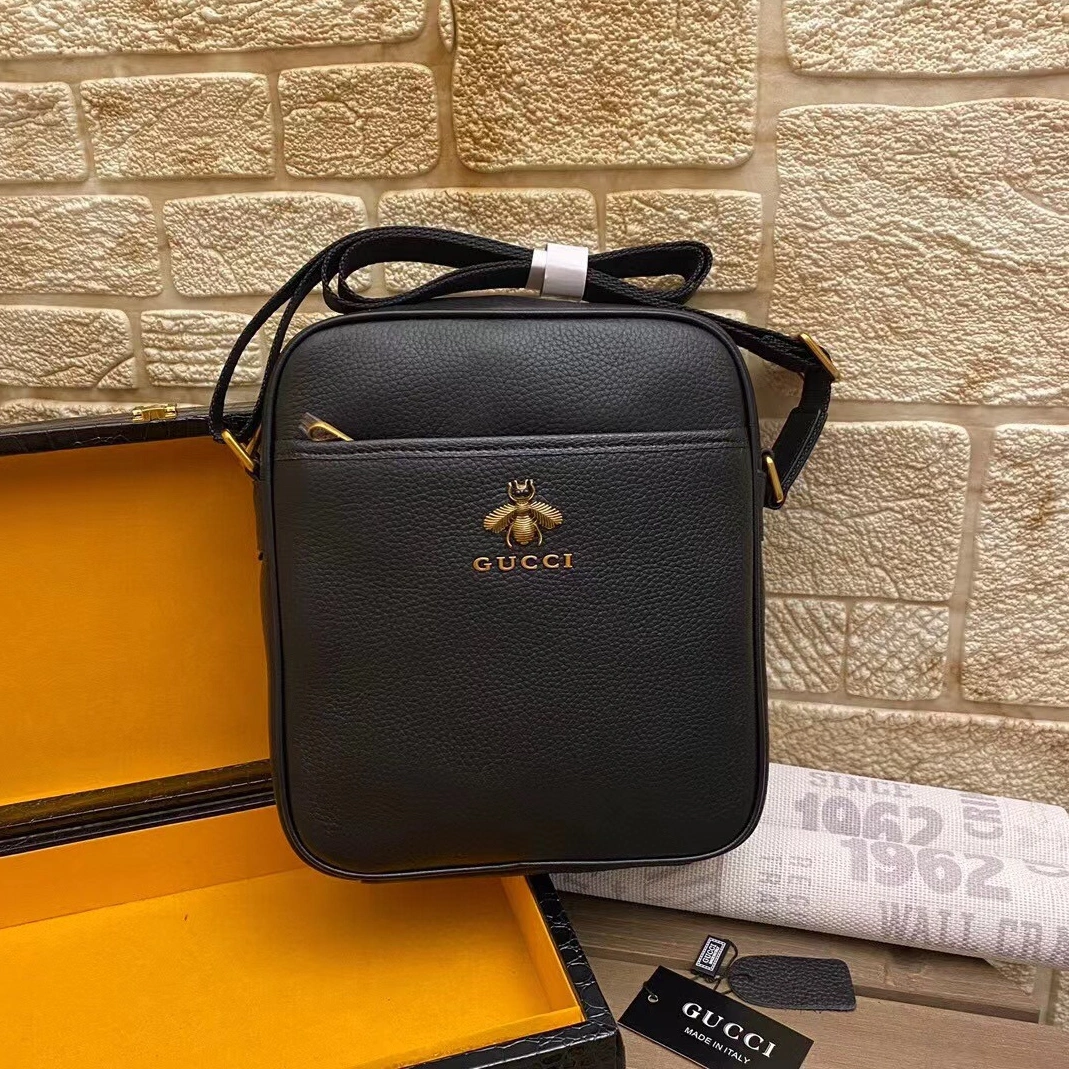 Gucci AAA Man Messenger Bags Comfortable 488