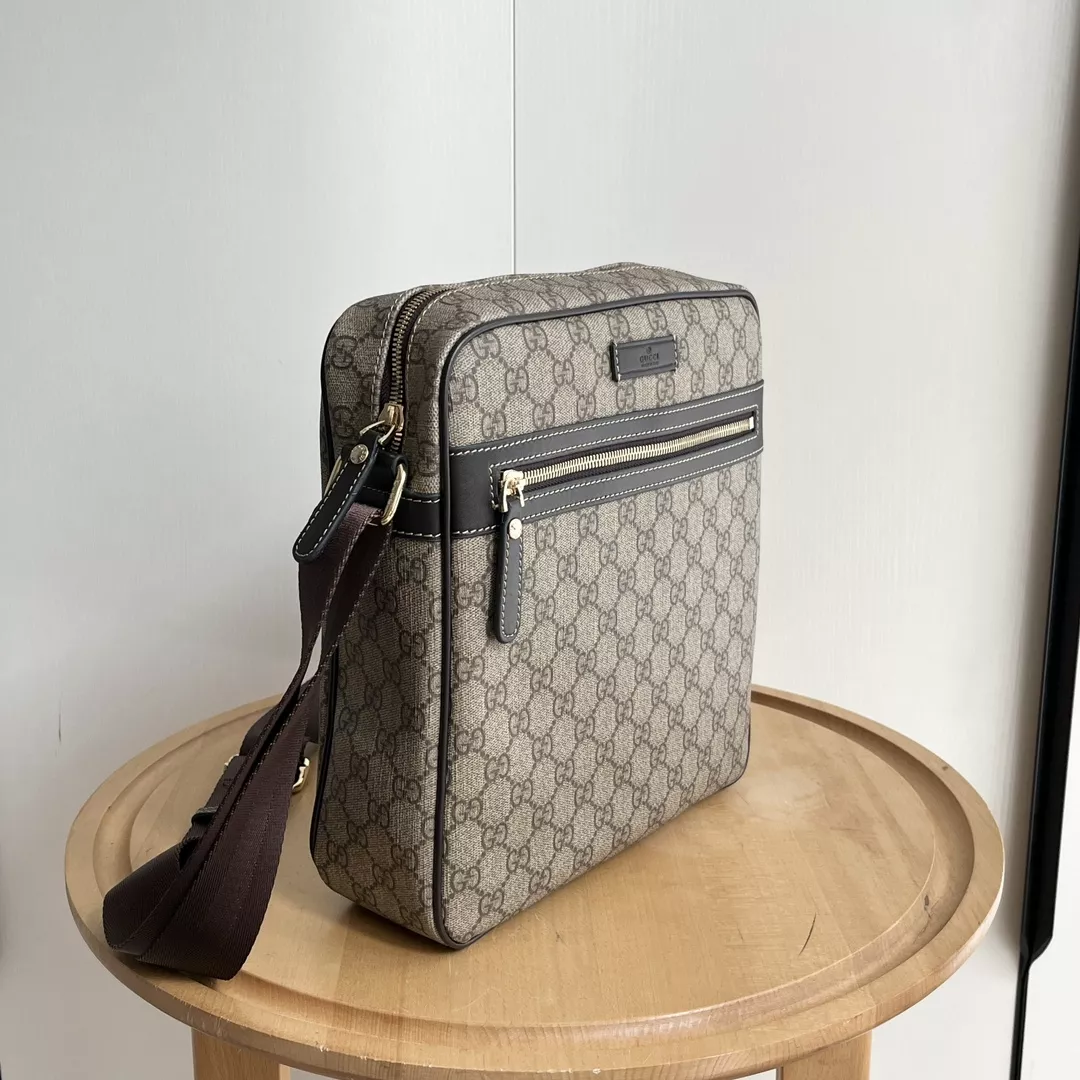 Gucci AAA Man Messenger Bags Cozy 9227