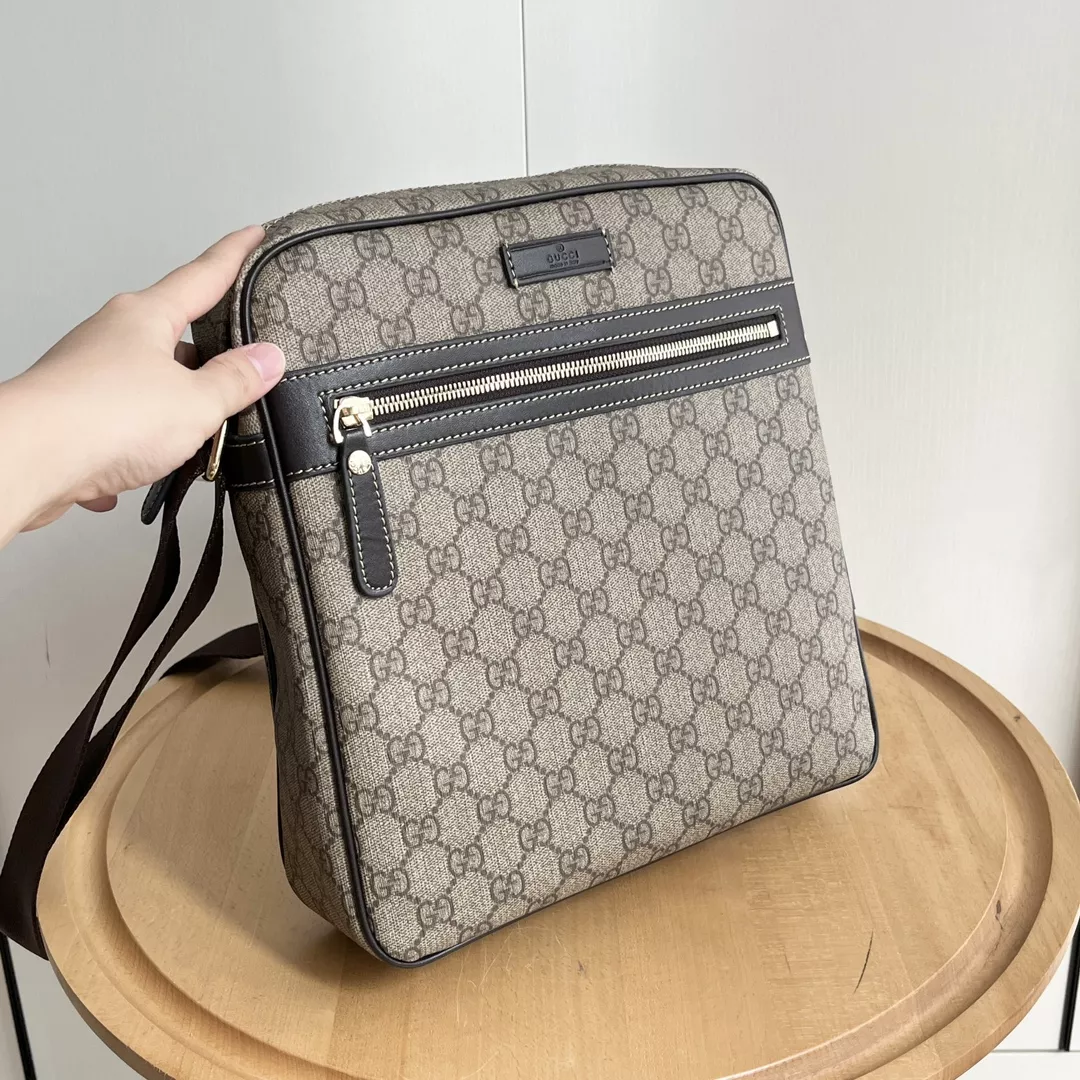 Gucci AAA Man Messenger Bags Cozy 9227