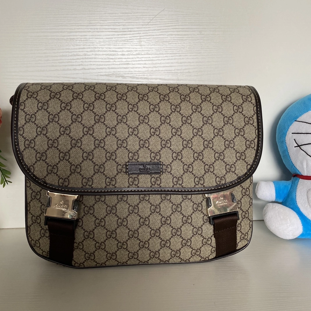 Gucci AAA Man Messenger Bags DailyWear 2717