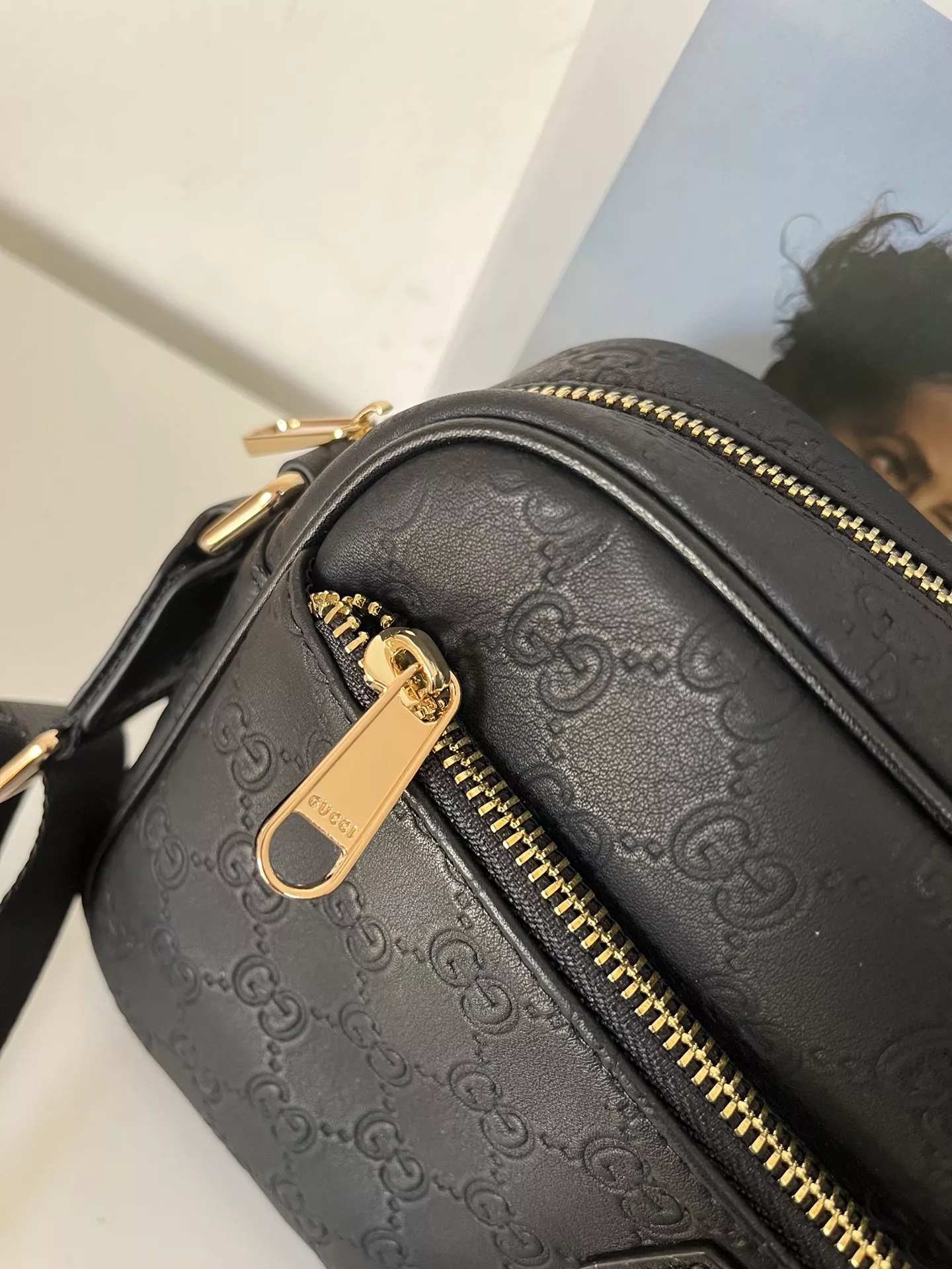 Gucci AAA Man Messenger Bags DailyWear 9051