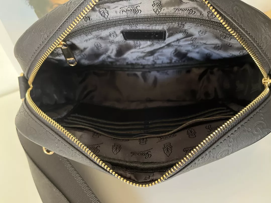 Gucci AAA Man Messenger Bags DailyWear 9051