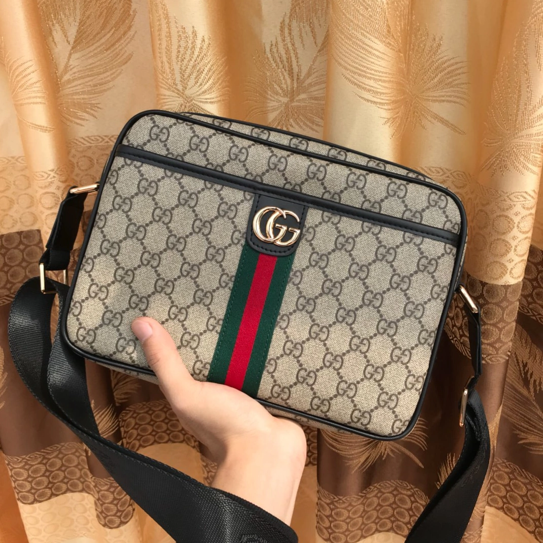 Gucci AAA Man Messenger Bags GoAnywhere 4210