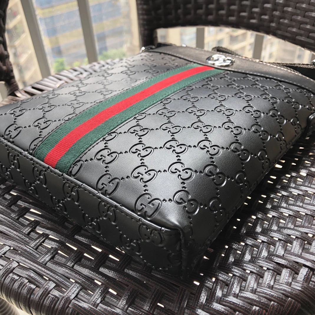Gucci AAA Man Messenger Bags GoAnywhere 9509