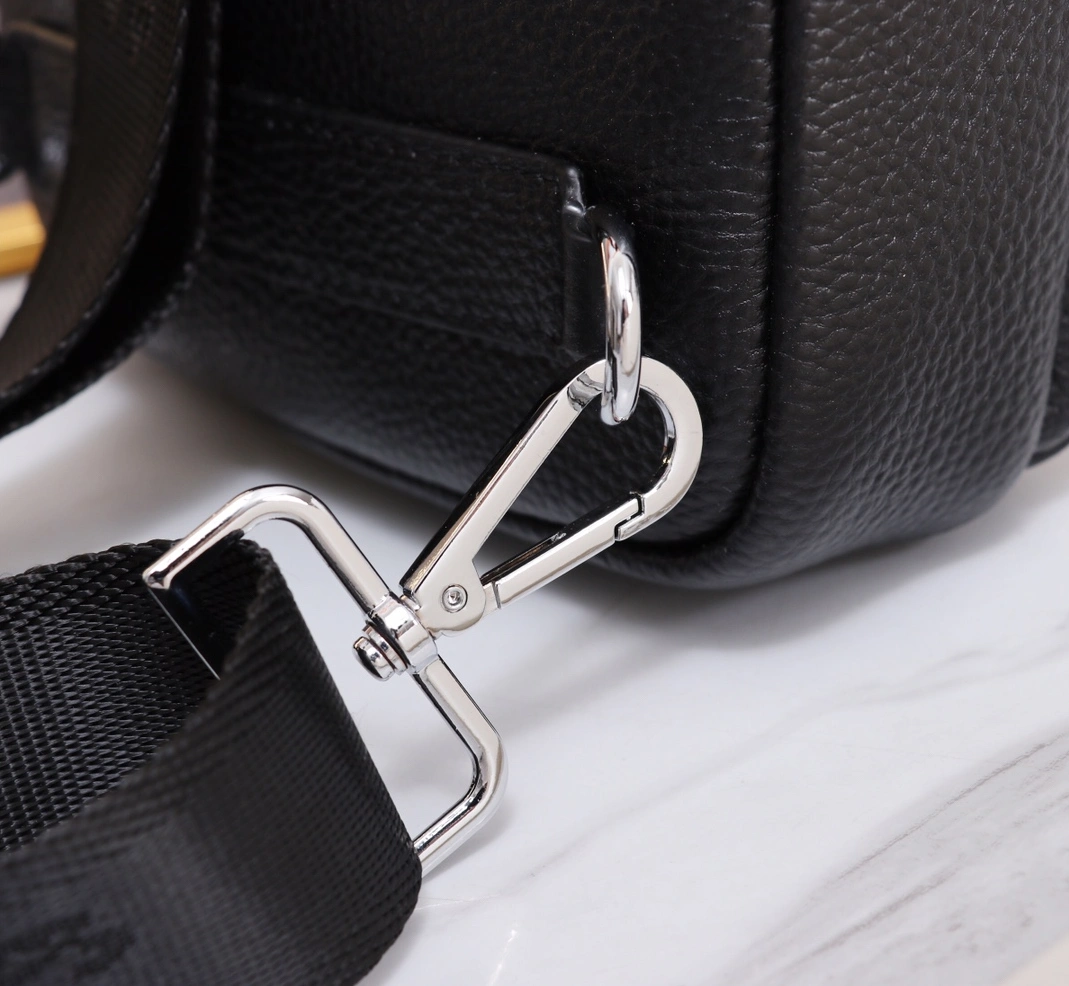Gucci AAA Man Messenger Bags HighQuality 1031