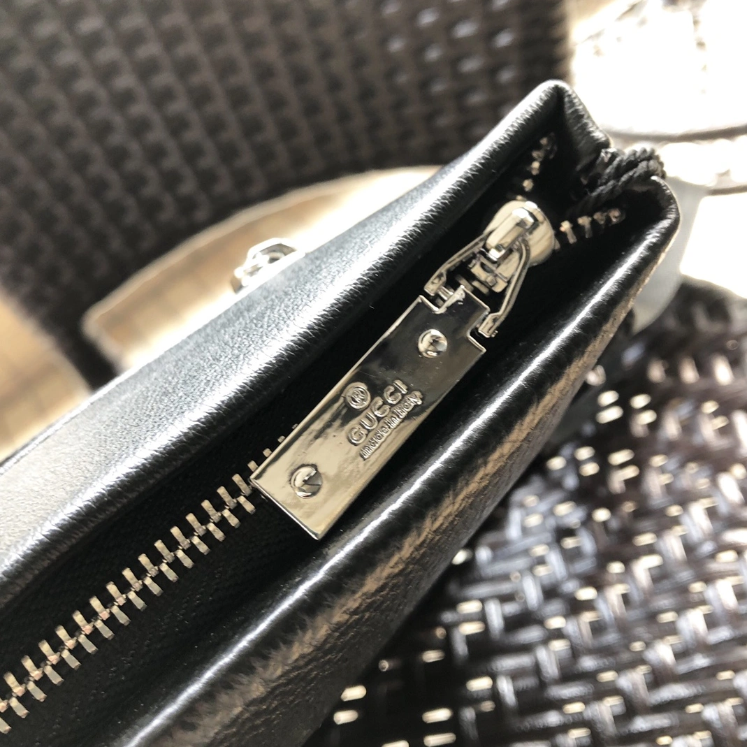Gucci AAA Man Messenger Bags Practical 951